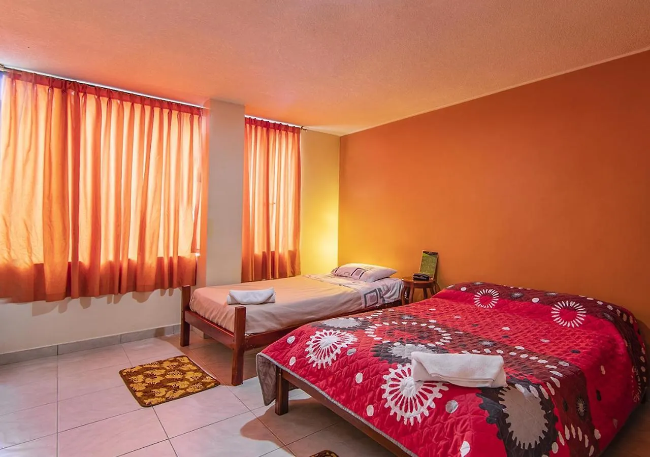 Hostal Oro Orense Quito Pensión