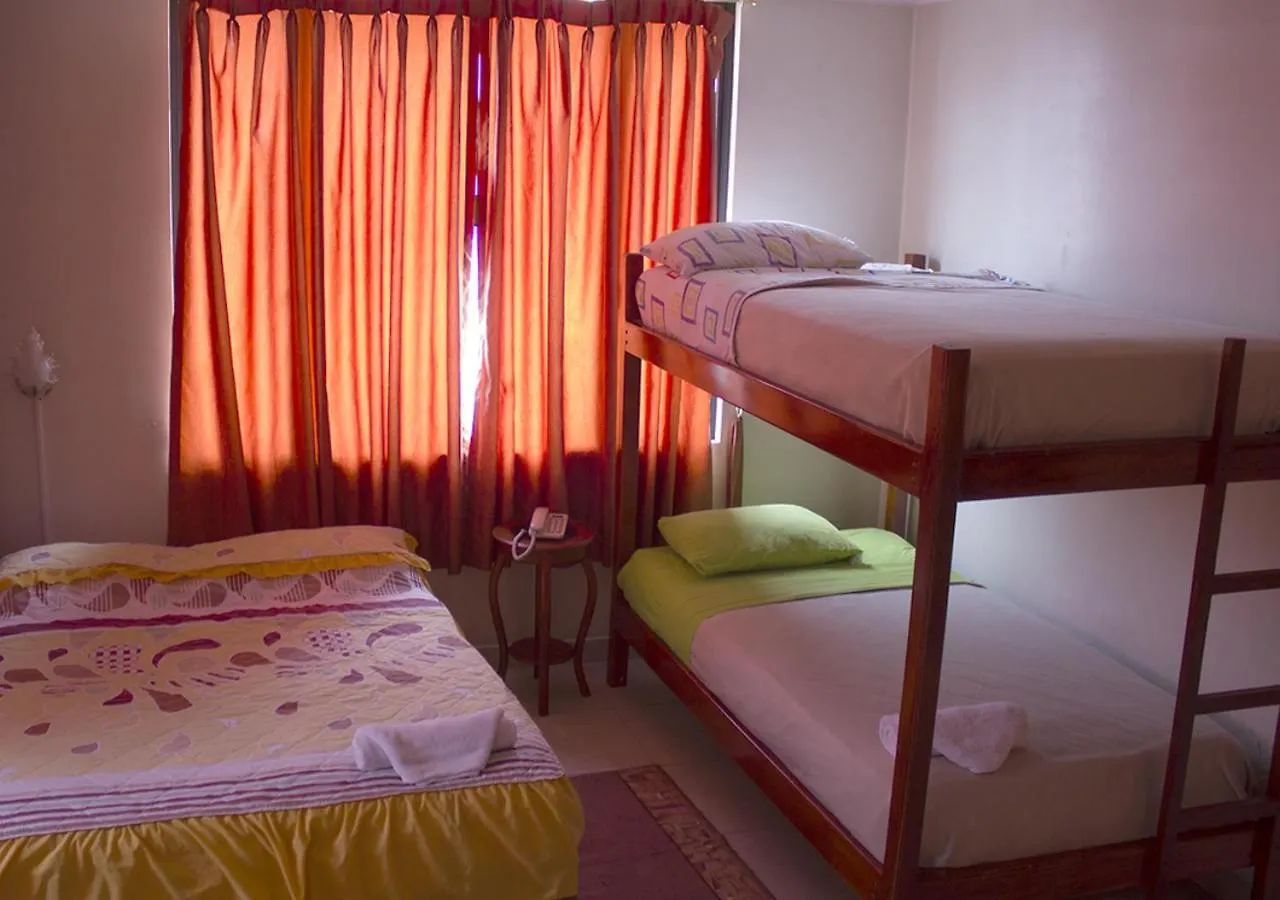 Hostal Oro Orense Quito 2*,  Ecuador