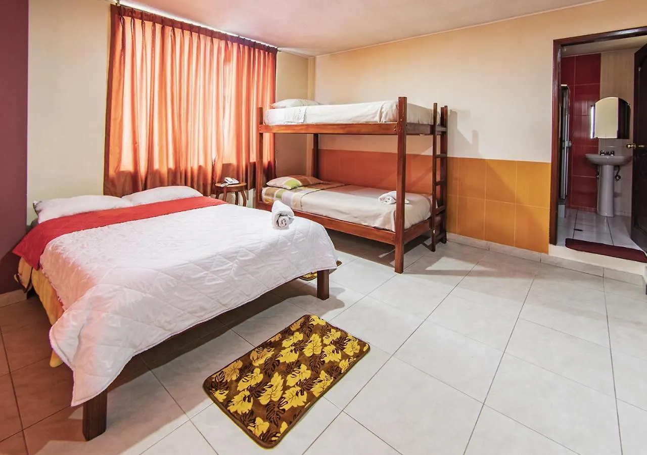 Hostal Oro Orense Quito Penzion